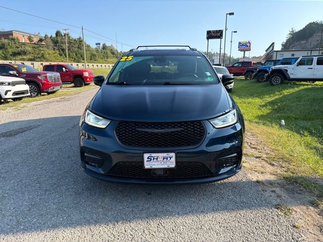 Used 2025 Chrysler Pacifica Limited FWD image 25