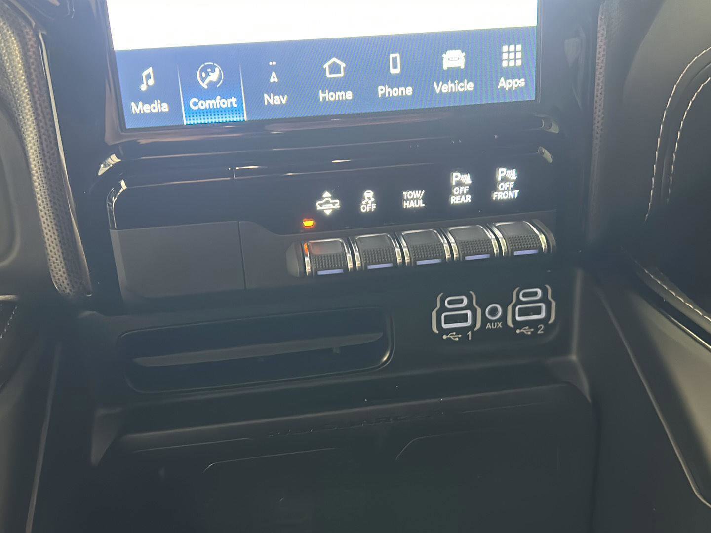 Used 2024 RAM 1500 Limited image 23