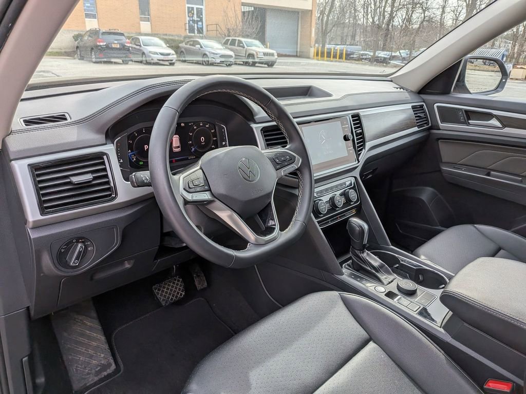 Used 2023 Volkswagen Atlas SE AWD/4WD image 16