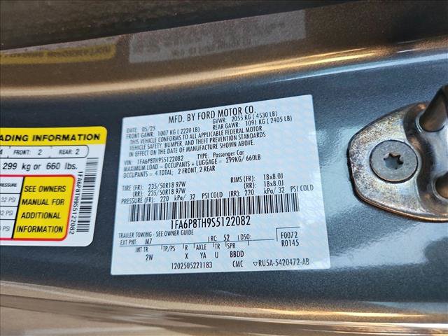 Used 2025 Ford Mustang Coupe RWD image 21
