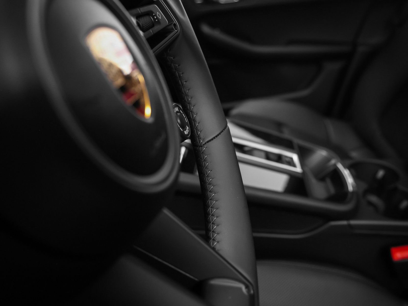 Certified 2026 Porsche Macan image 36