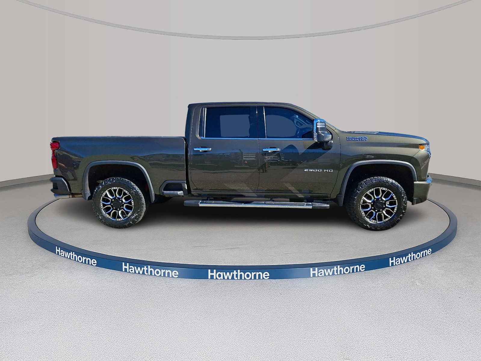 Used 2022 Chevrolet Silverado 2500 High Country w/ Safety Package II image 7