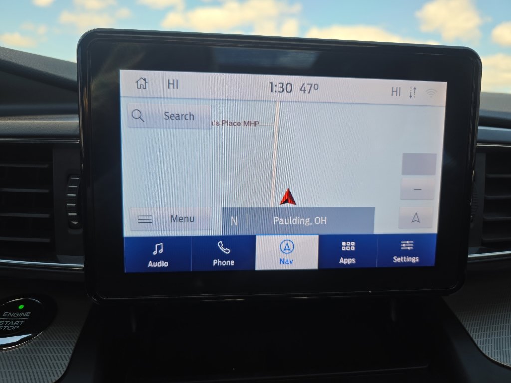 Used 2020 Ford Explorer XLT w/ Equipment Group 202A AWD/4WD image 32