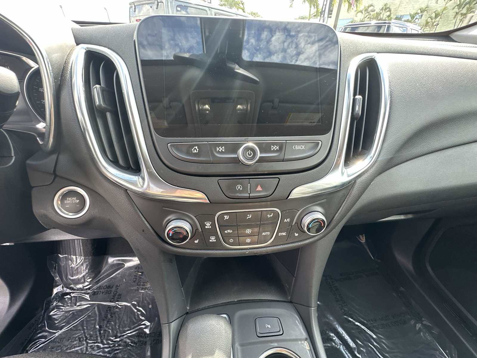 Used 2024 Chevrolet Equinox LT image 12