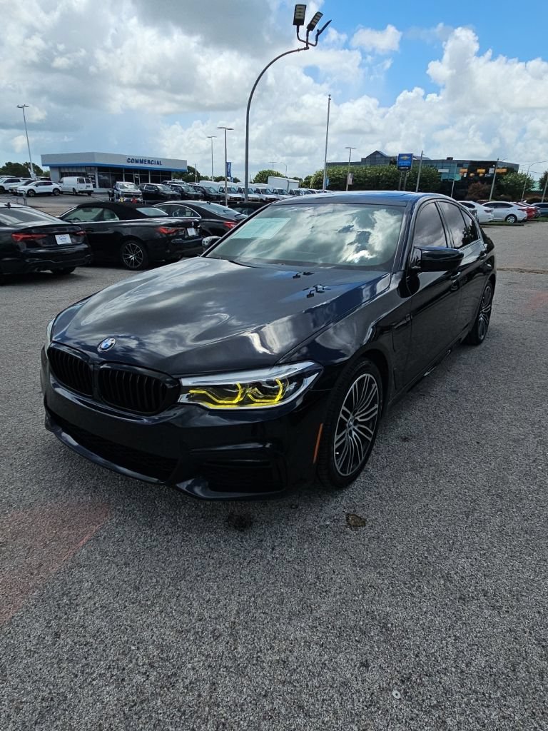 Used 2019 BMW 530e w/ M Sport Package RWD image 3