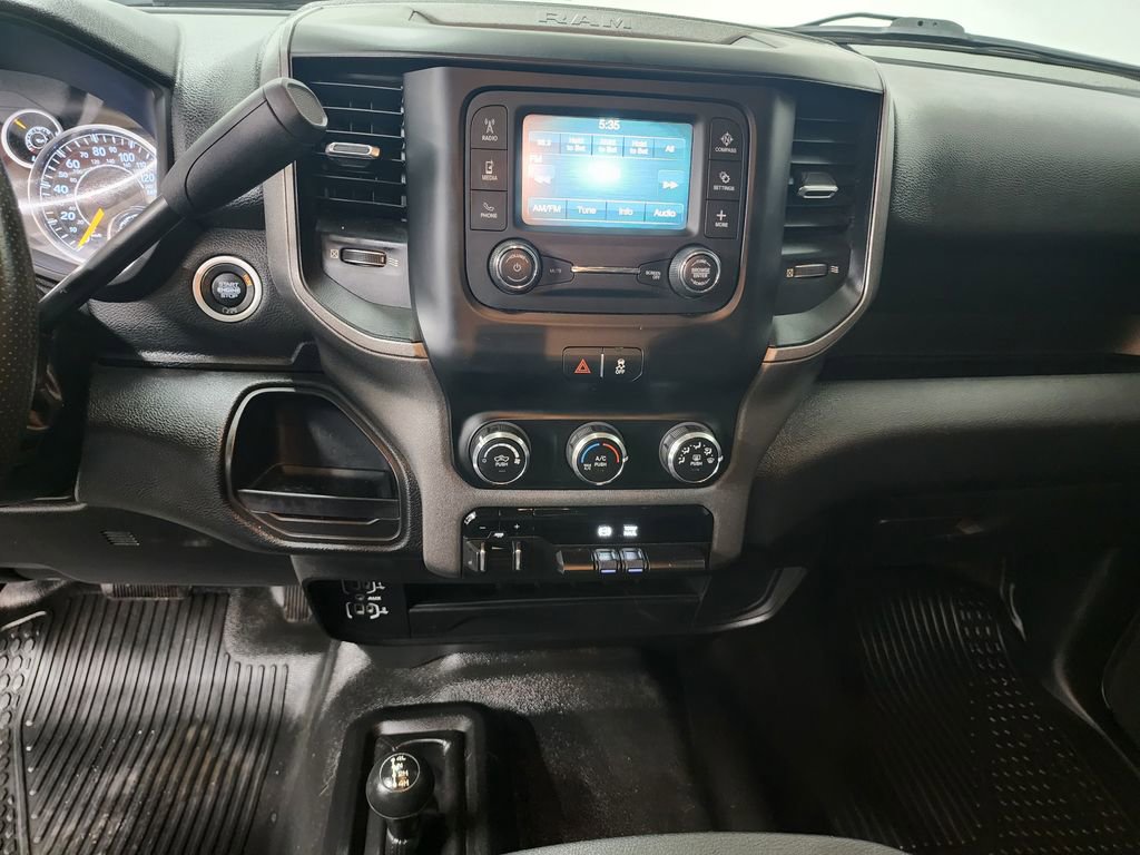 Used 2019 RAM 3500 Tradesman w/ Chrome Appearance Group image 16