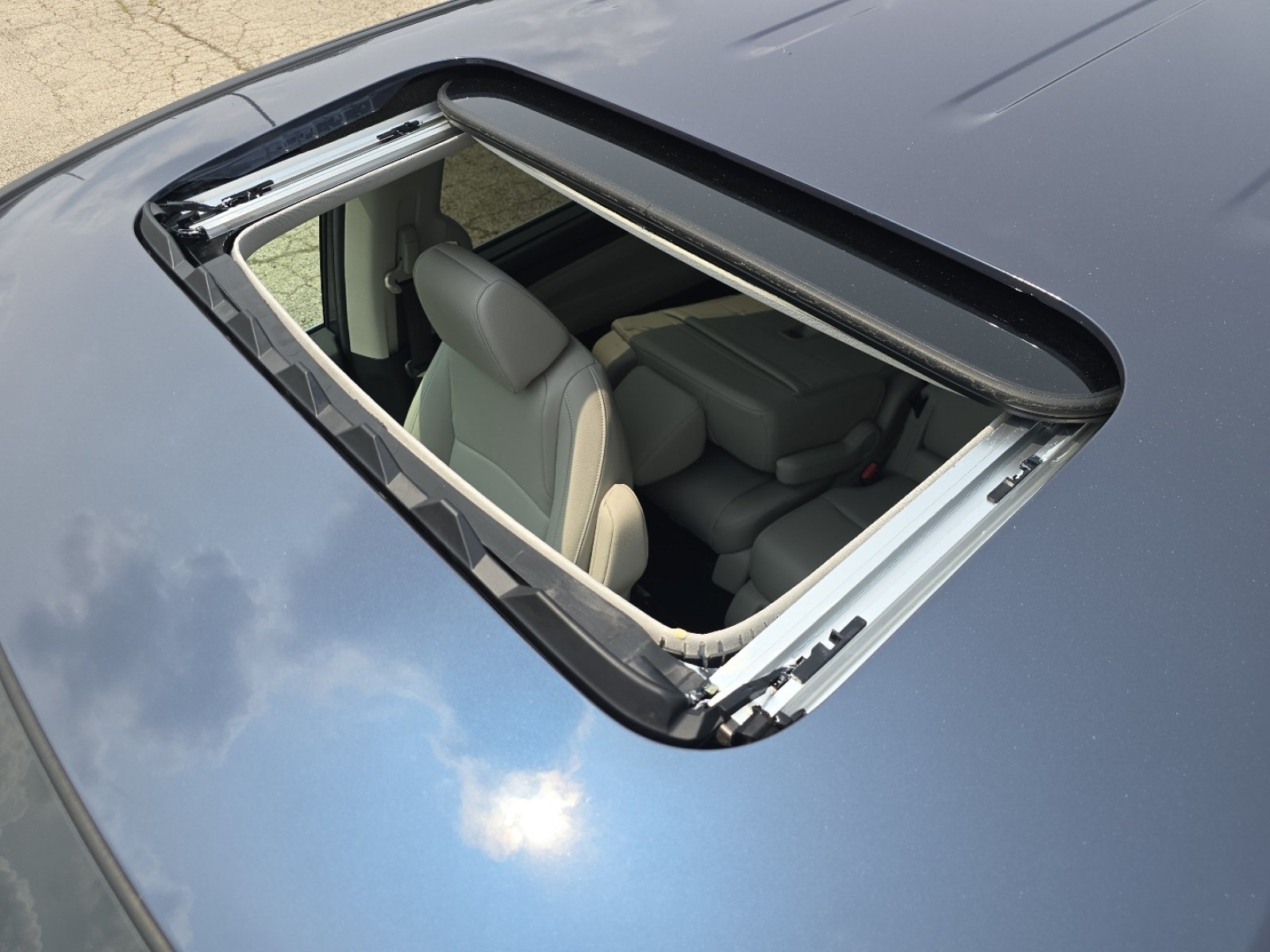 New 2026 Honda Odyssey EX-L image 3