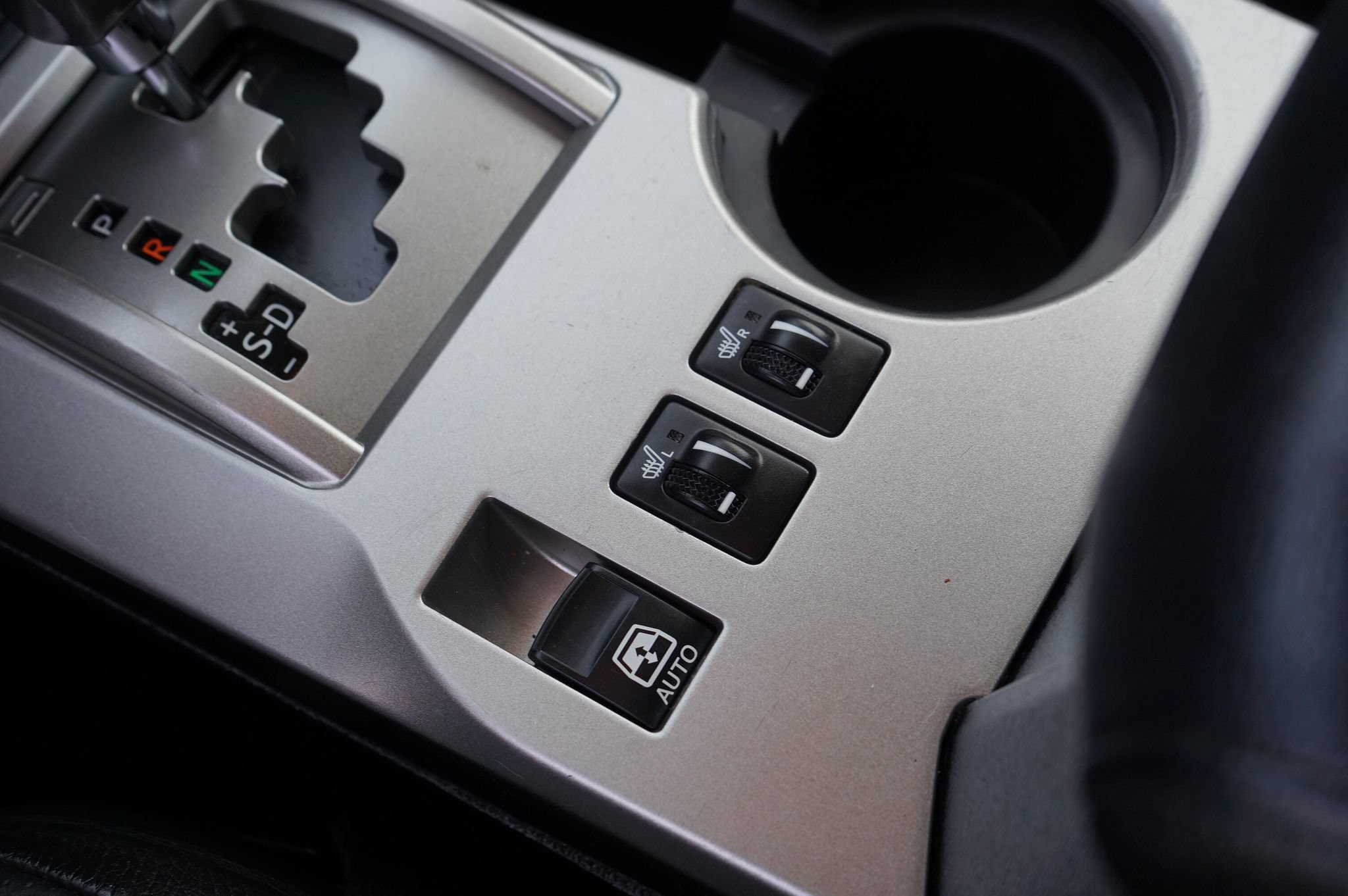 Used 2013 Toyota 4Runner Limited AWD/4WD image 17