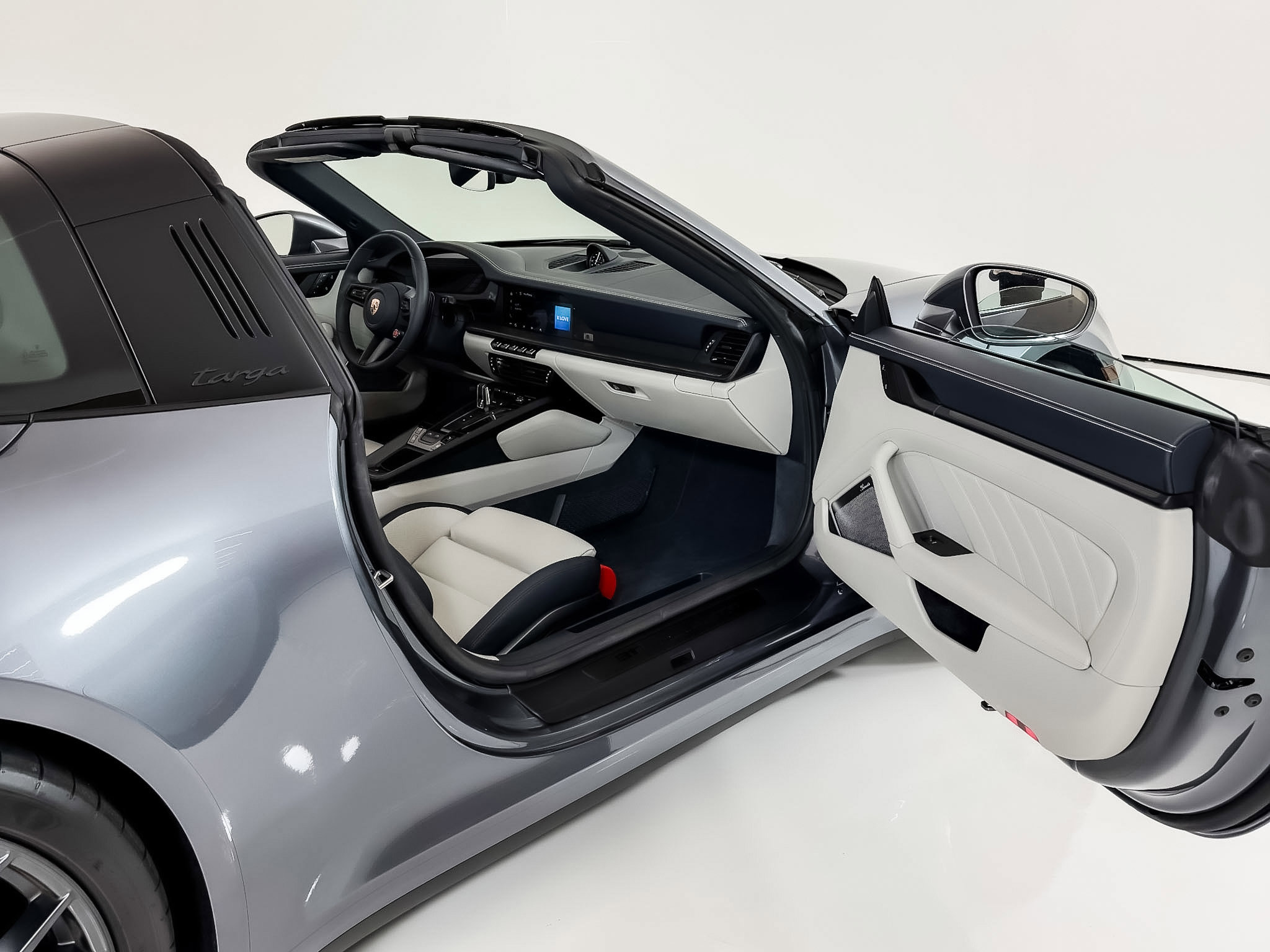 Used 2026 Porsche 911 Targa 4 GTS image 30