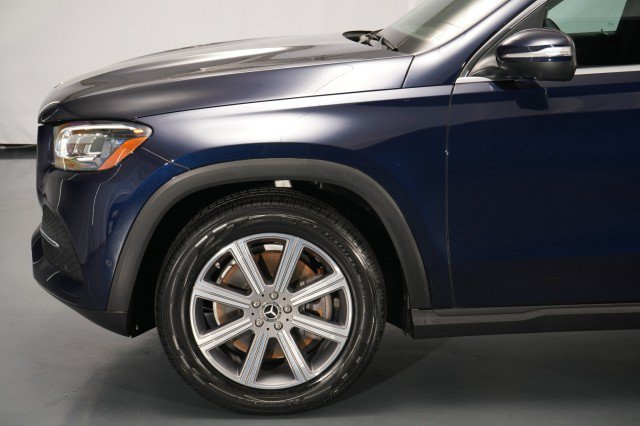 Used 2021 Mercedes-Benz GLS 450 4MATIC image 3