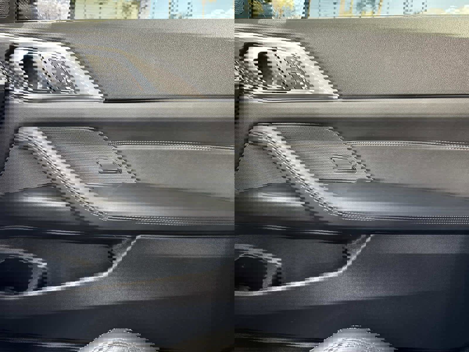 Used 2024 BMW M4 Competition image 18