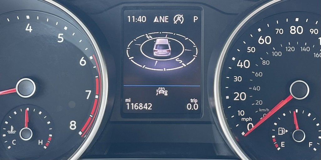 Used 2021 Volkswagen Tiguan SE image 23