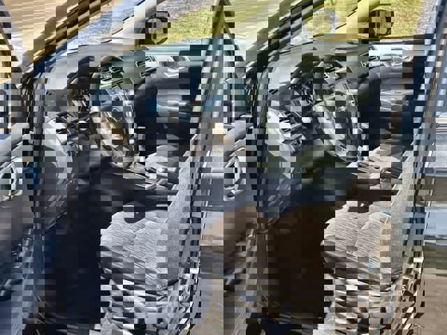 Used 2015 Nissan Sentra SV image 3