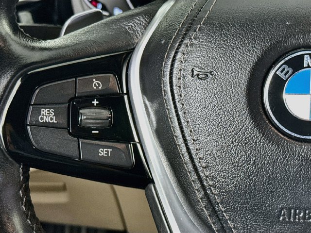 Used 2019 BMW 530i RWD image 11
