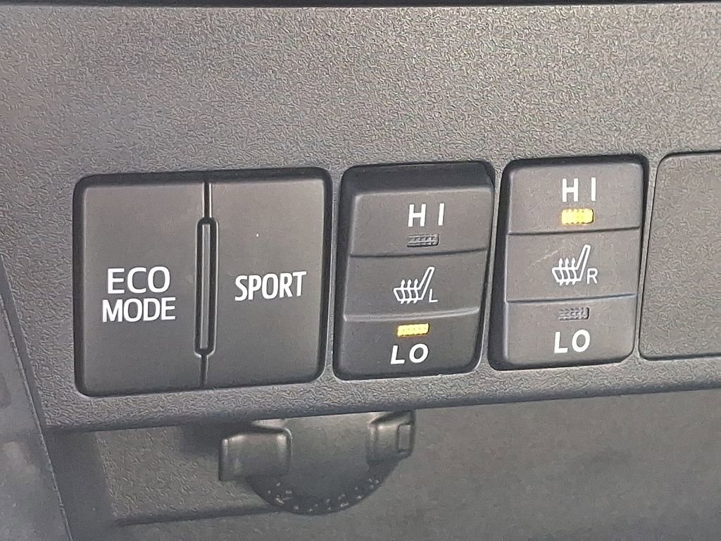 Used 2018 Toyota RAV4 Limited w/ All Weather Liner Package image 26