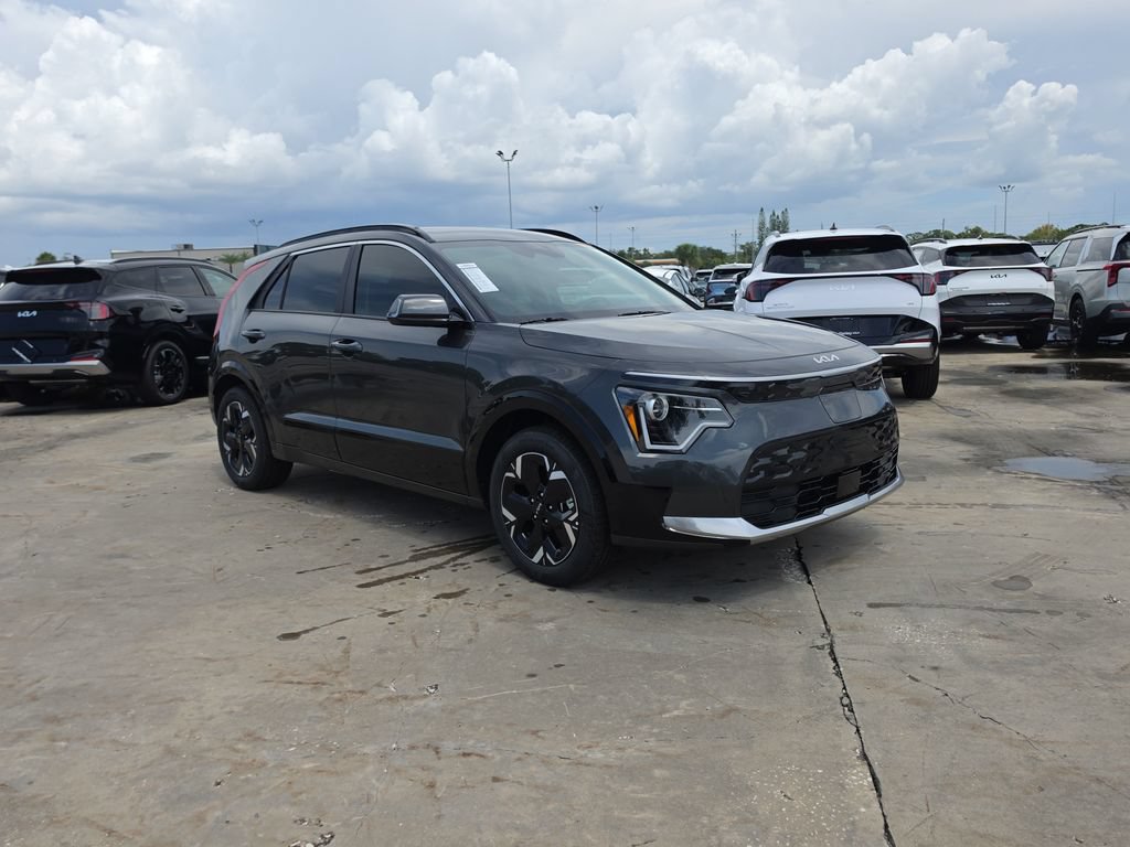 New 2026 Kia Niro Wind FWD image 2