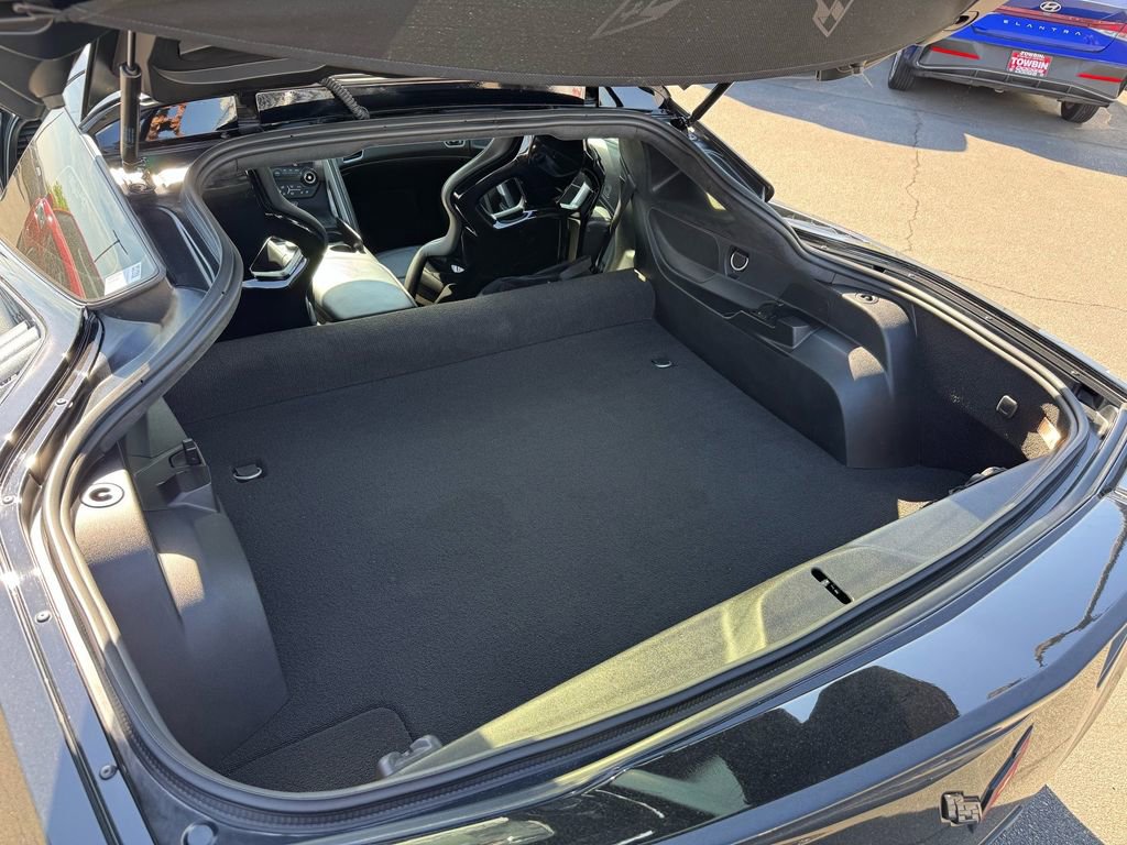 Used 2015 Chevrolet Corvette Stingray Coupe w/ 3LT Preferred Equipment Group image 16