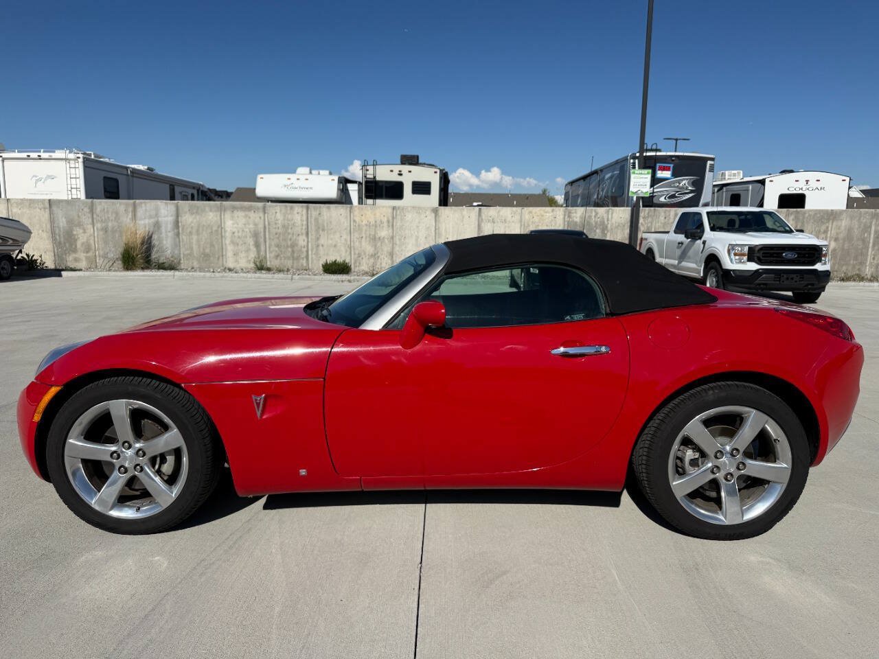 Used 2006 Pontiac Solstice Convertible w/ Power Package RWD image 14
