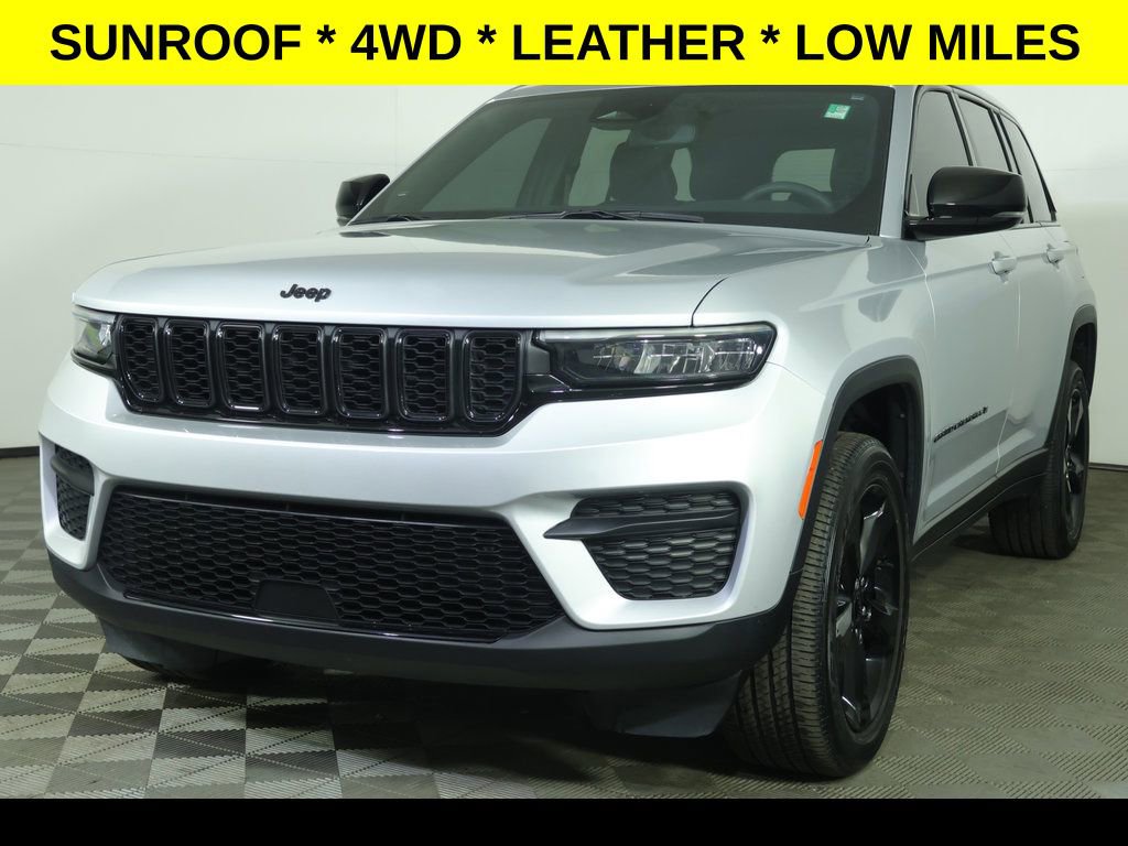 Used 2024 Jeep Grand Cherokee Altitude image 1