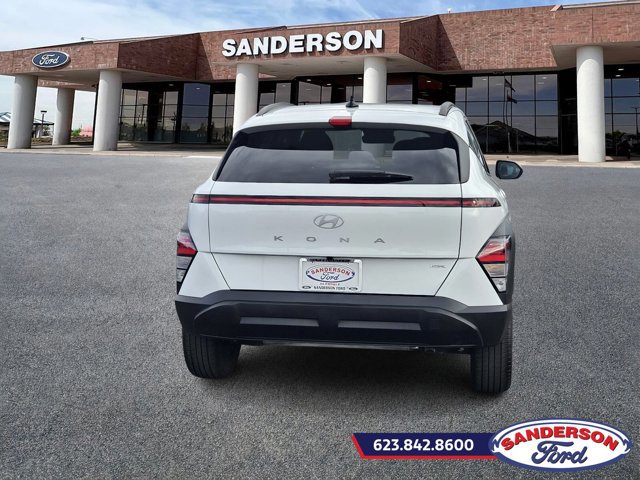 Used 2025 Hyundai Kona SEL image 4