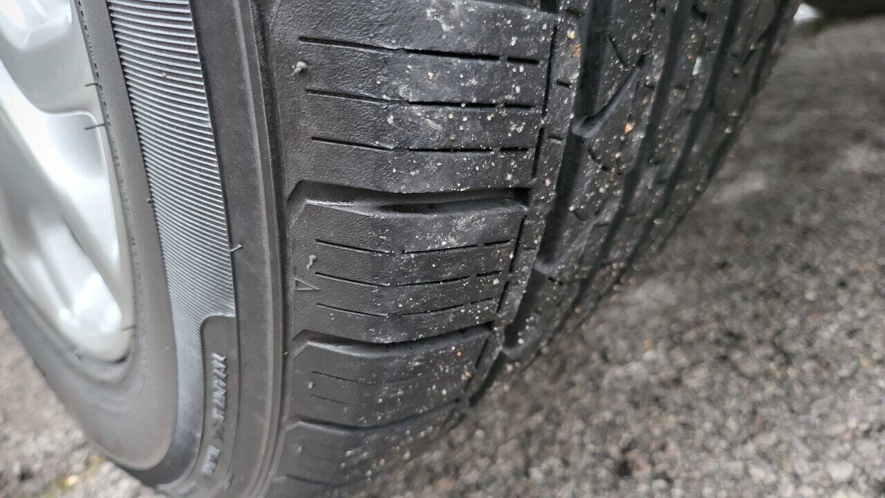 Used 2016 Ford Edge Titanium FWD image 33