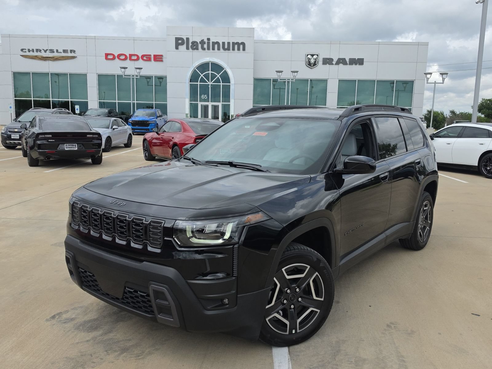 New 2026 Jeep Cherokee Laredo AWD/4WD image 1