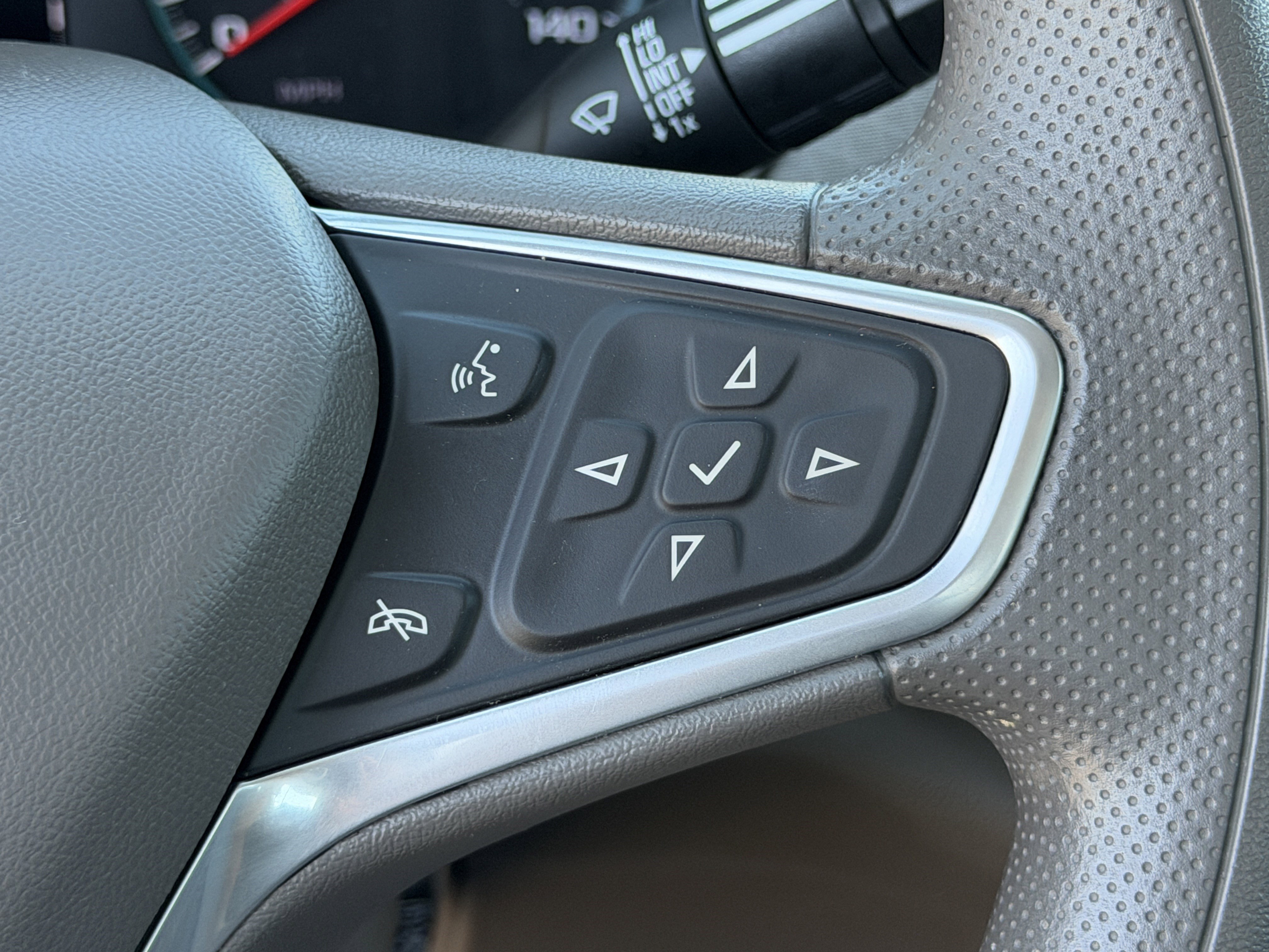 Used 2023 Chevrolet Malibu LS image 19