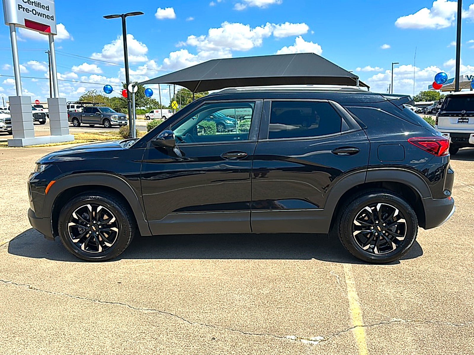 Used 2022 Chevrolet TrailBlazer LT FWD image 5