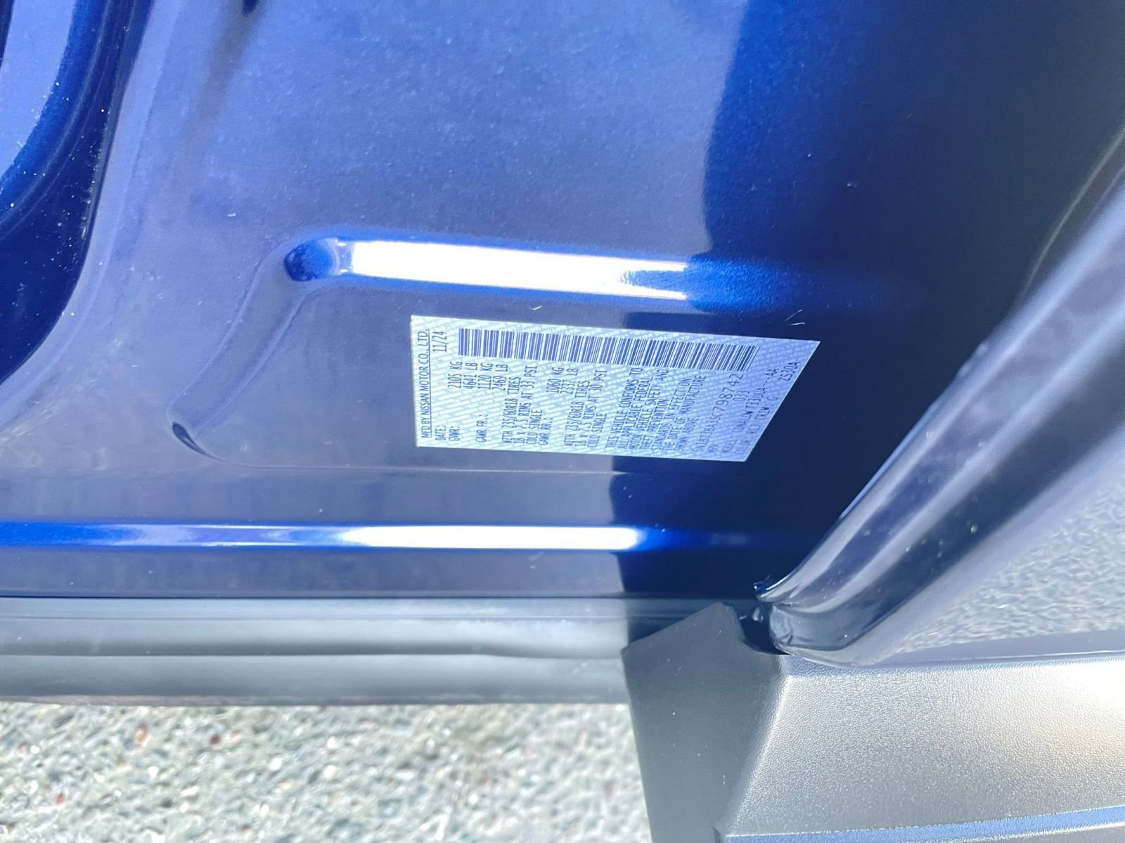 Used 2025 Nissan Rogue SV image 31