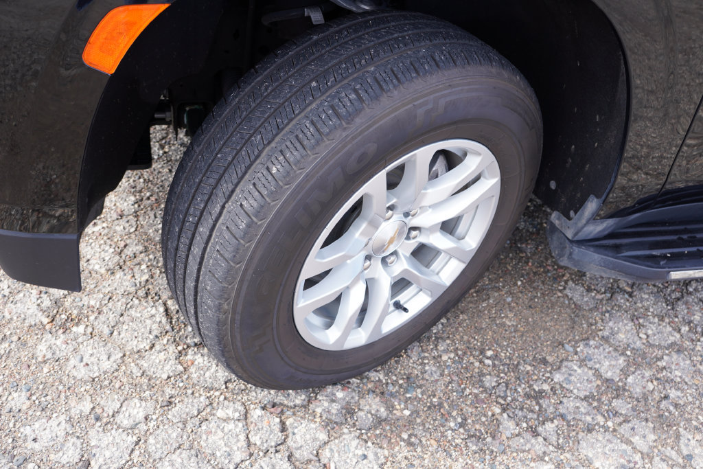 Certified 2024 Chevrolet Tahoe LT AWD/4WD image 13