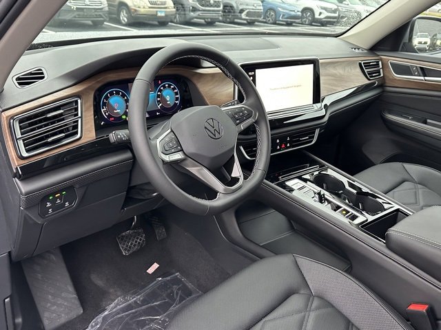 New 2026 Volkswagen Atlas SE image 32