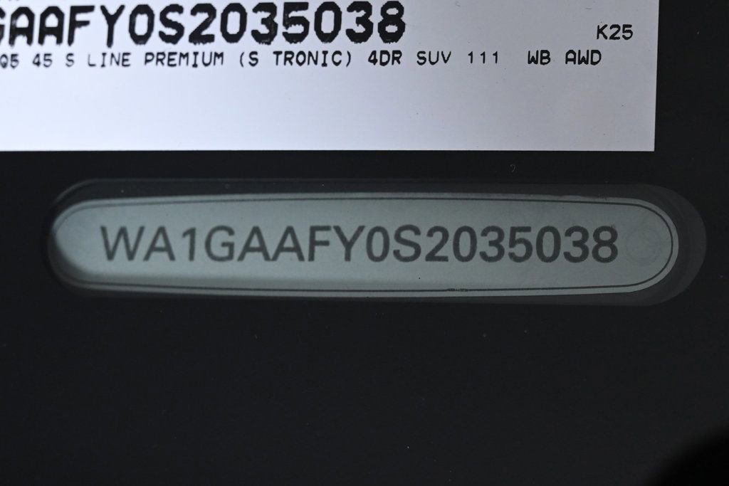 Certified 2025 Audi Q5 2.0T Premium w/ Convenience Plus Package image 24