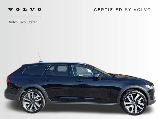 Certified 2025 Volvo V90 B6 Cross Country Ultra image 4