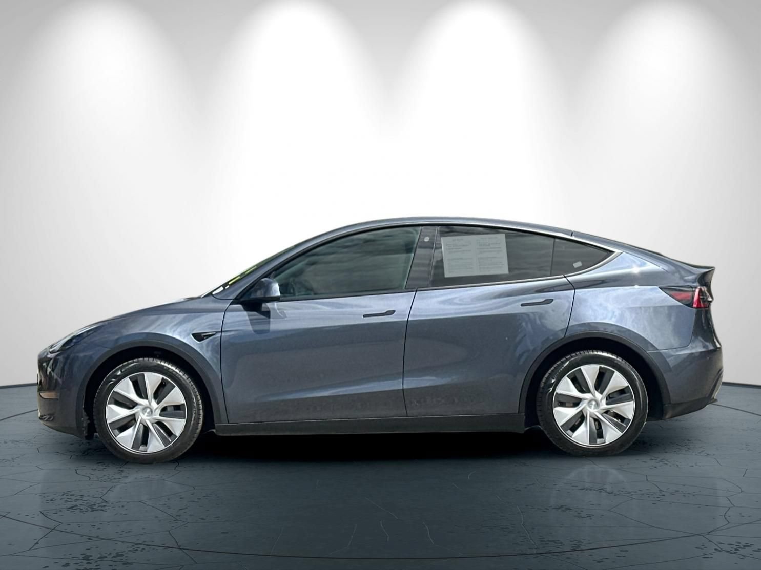 Used 2023 Tesla Model Y Long Range AWD/4WD image 7