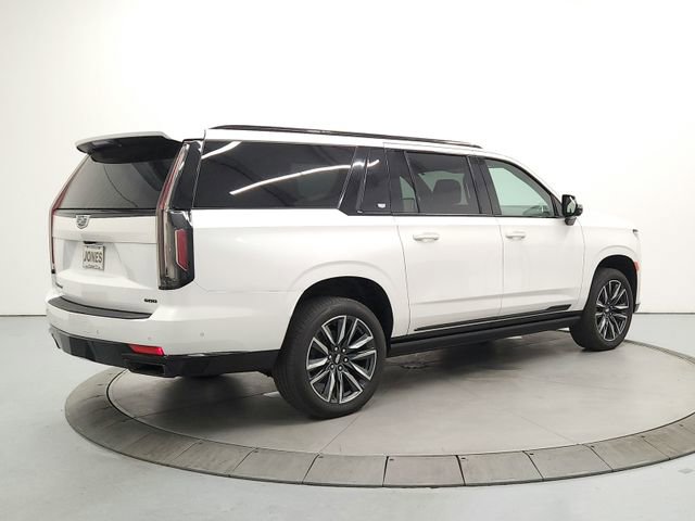 Used 2021 Cadillac Escalade ESV Sport w/ Driver Assist Tech Package AWD/4WD image 7