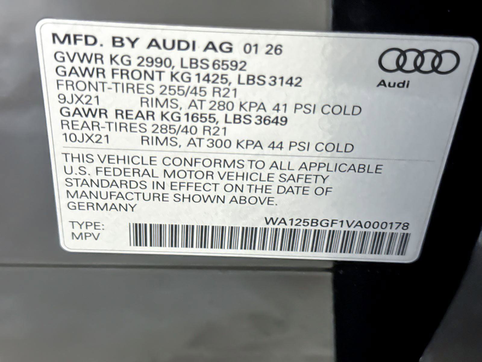 New 2027 Audi SQ6 e-tron Premium Plus AWD/4WD image 28
