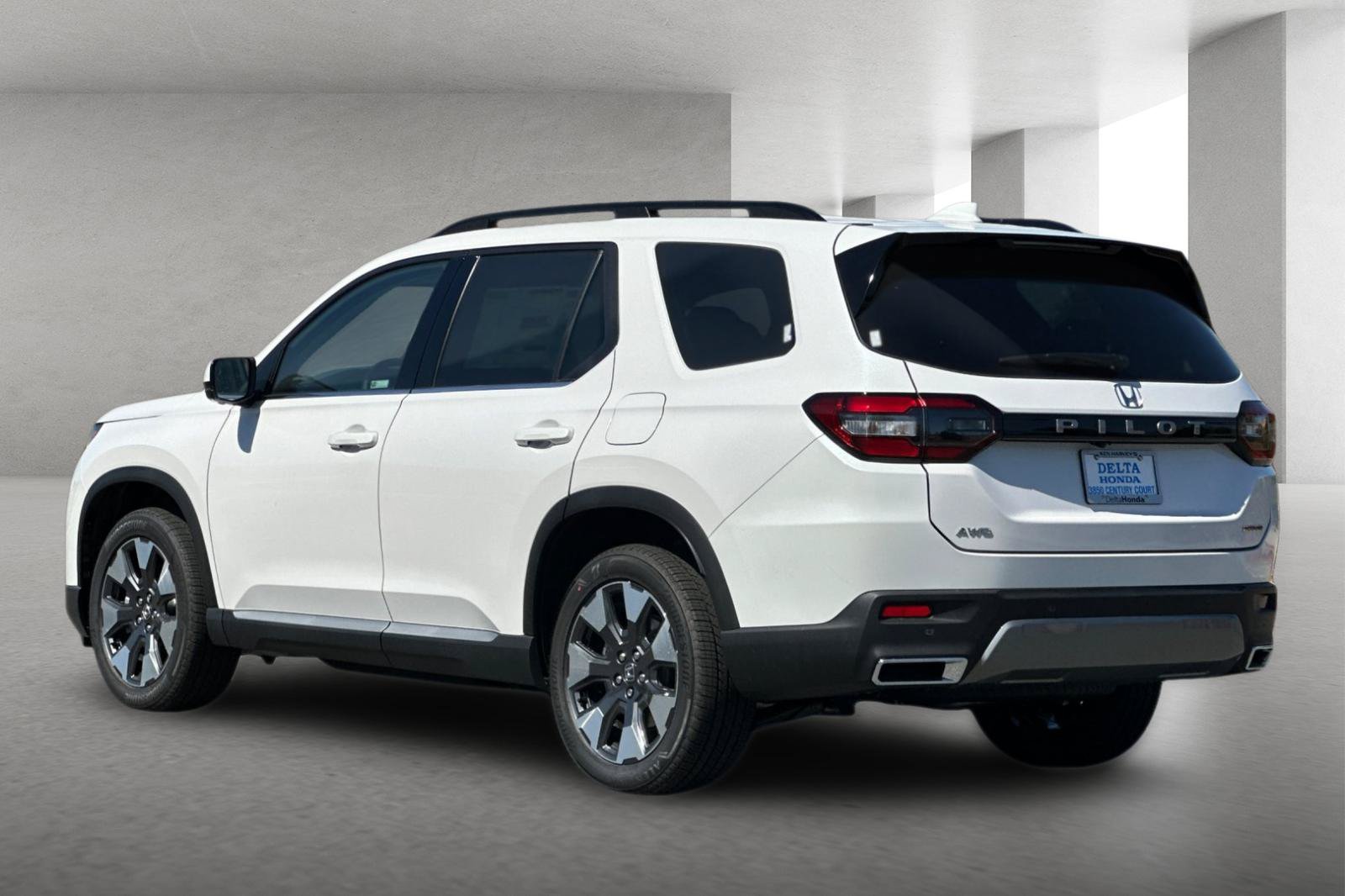 New 2026 Honda Pilot Touring image 6
