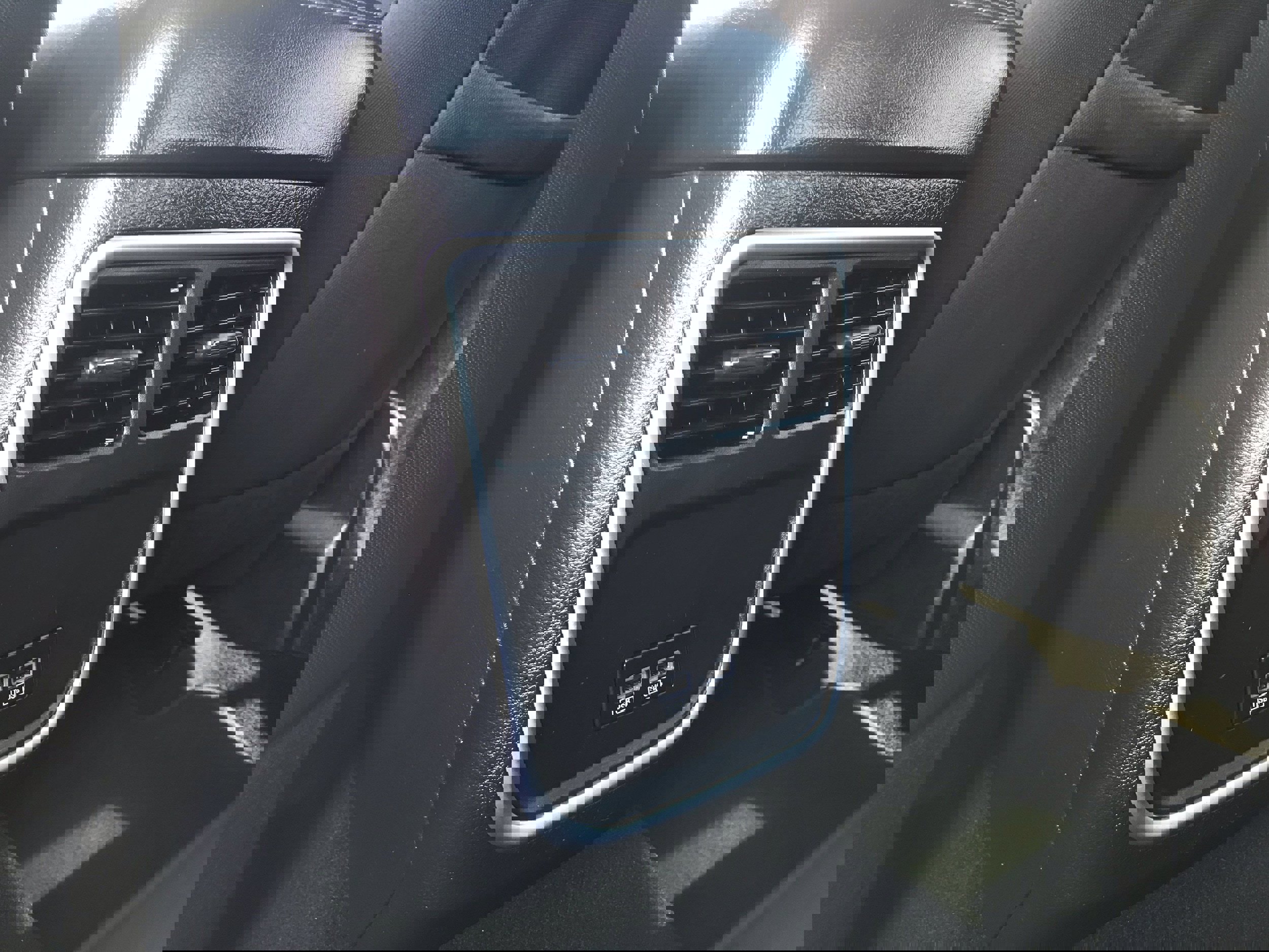 Used 2022 Dodge Charger SXT image 19