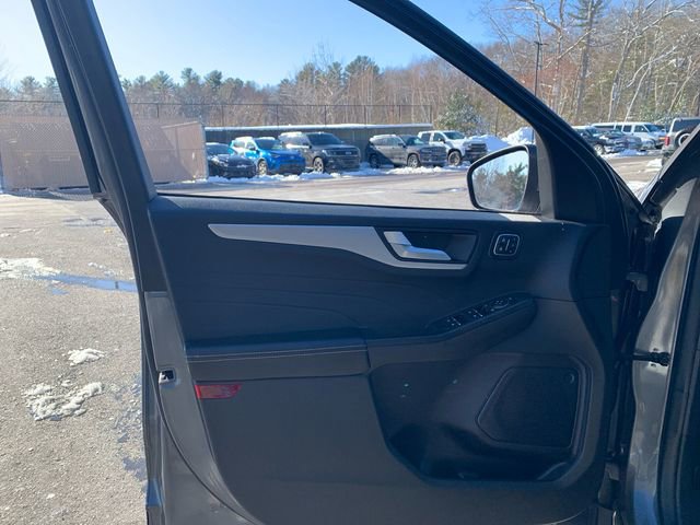 Used 2024 Ford Escape Platinum image 22