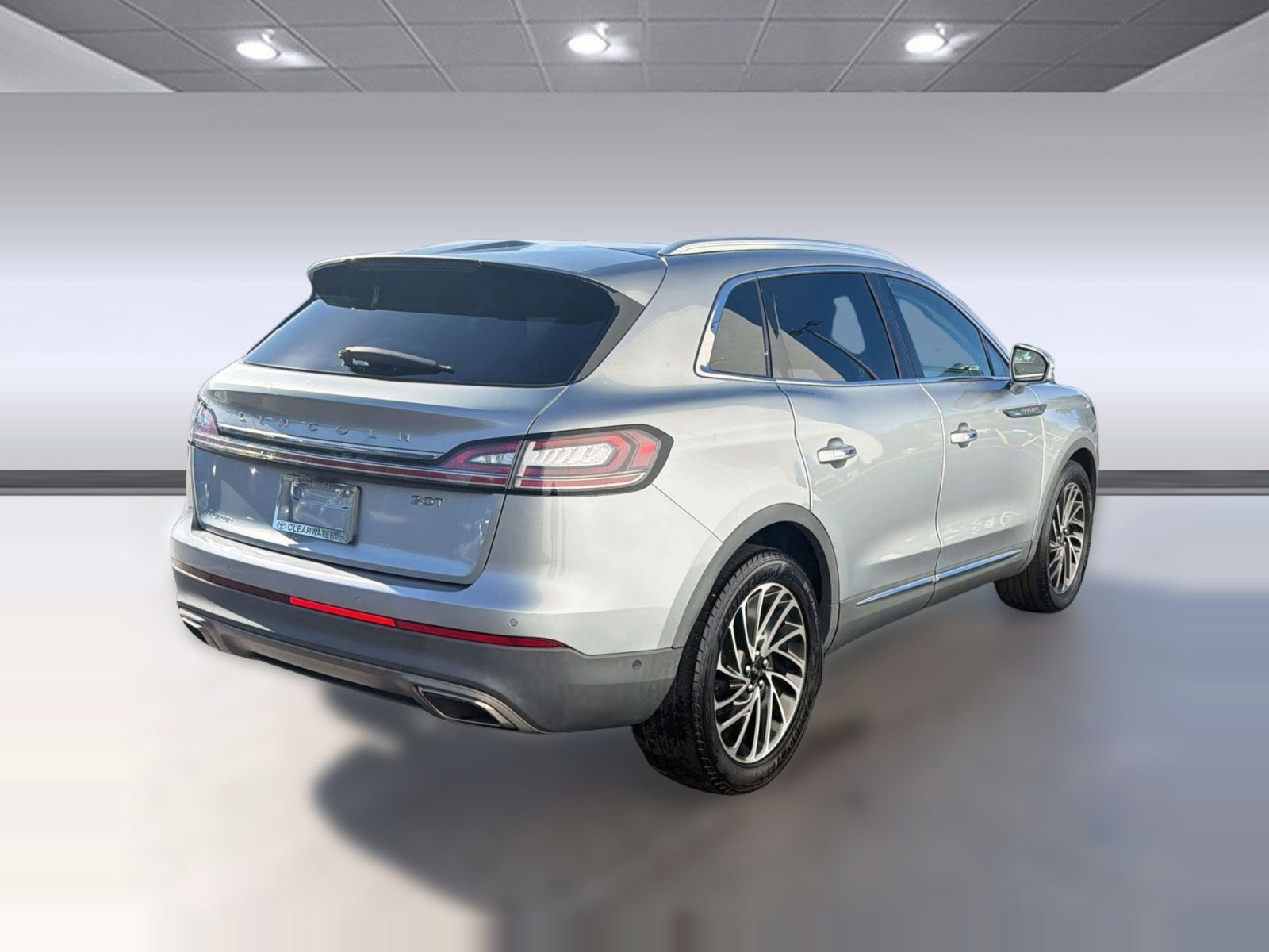 Used 2020 Lincoln Nautilus Reserve FWD image 9