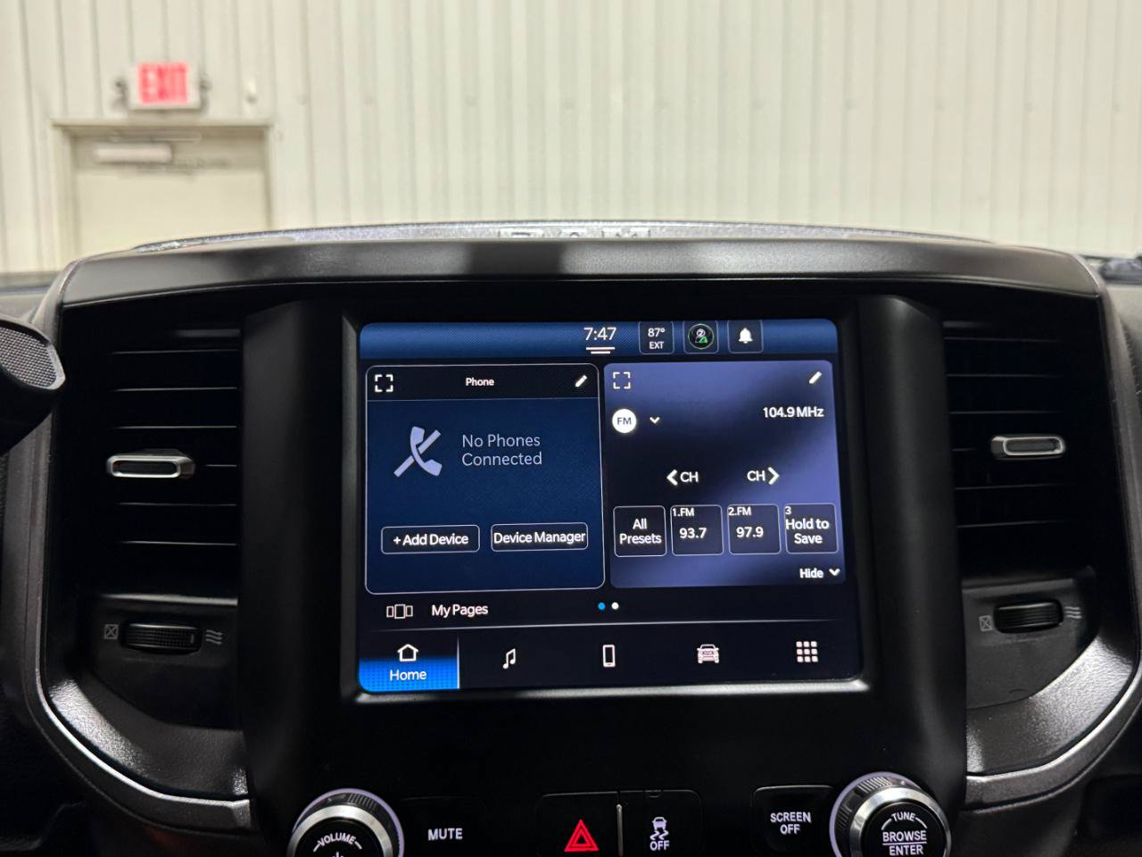 Used 2022 RAM 2500 Tradesman AWD/4WD image 33