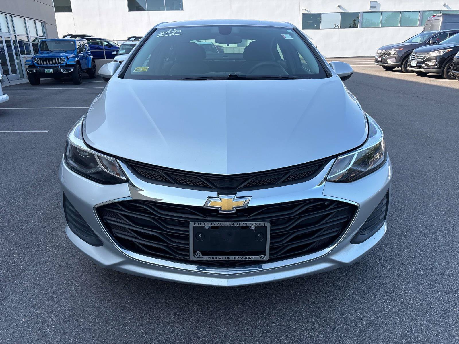 Used 2019 Chevrolet Cruze LT w/ Convenience Package FWD image 6