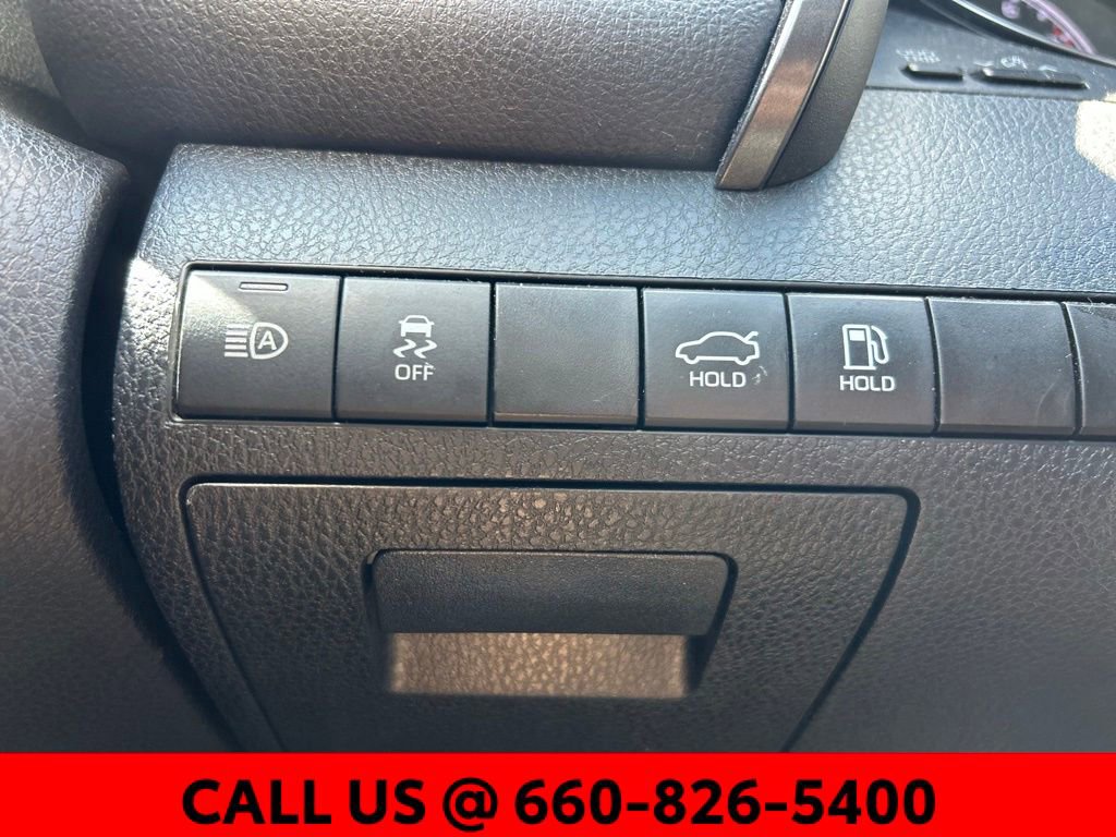 Used 2024 Toyota Camry SE FWD image 15