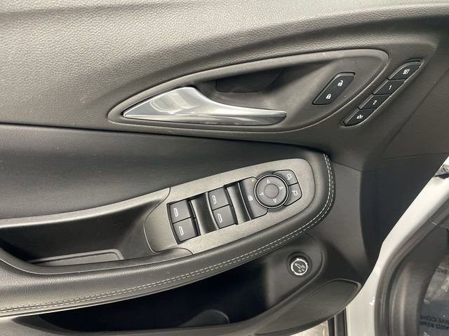 Used 2022 Buick Encore GX Essence w/ Experience Buick Package image 13