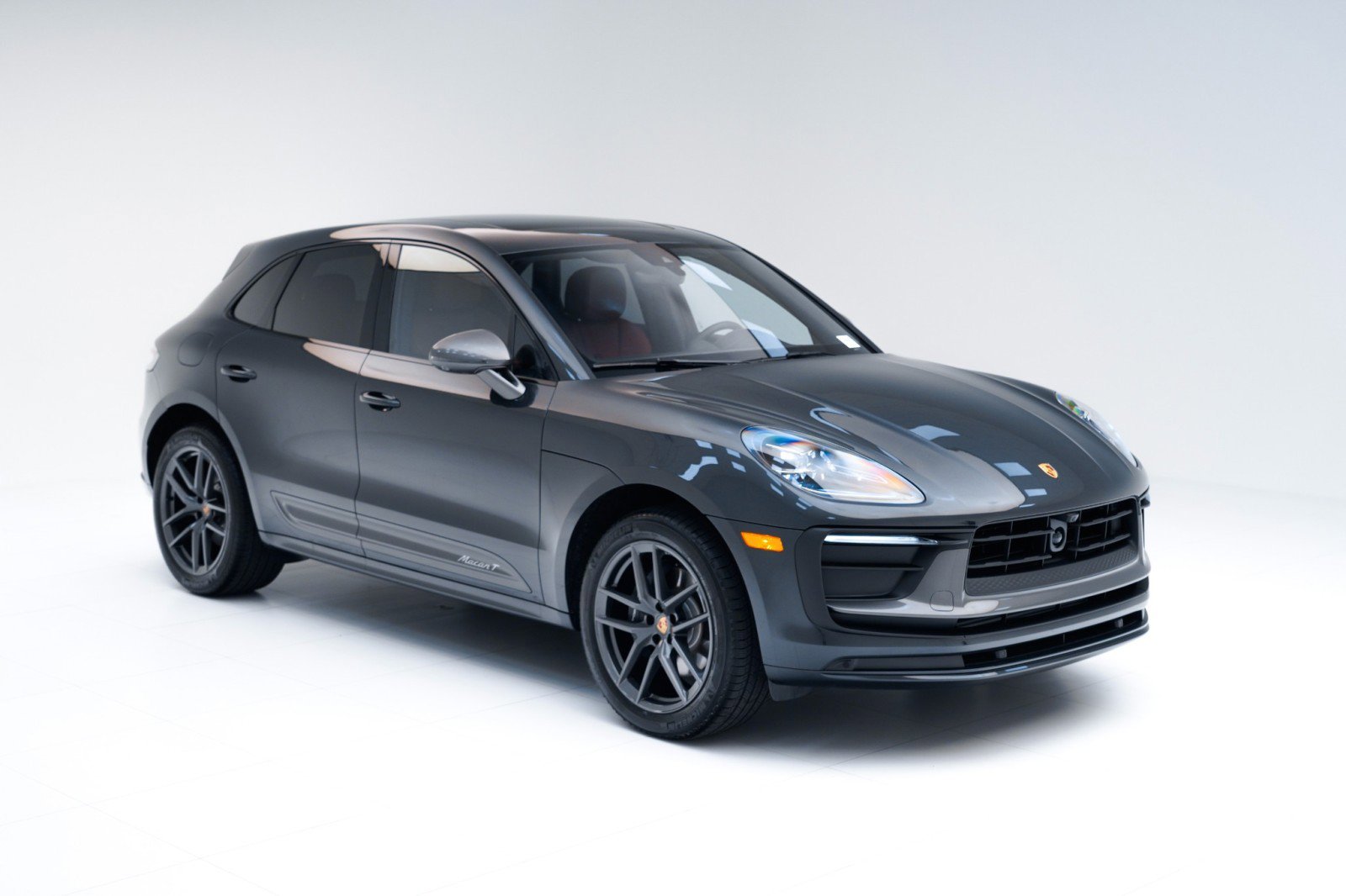 New 2026 Porsche Macan AWD/4WD image 7