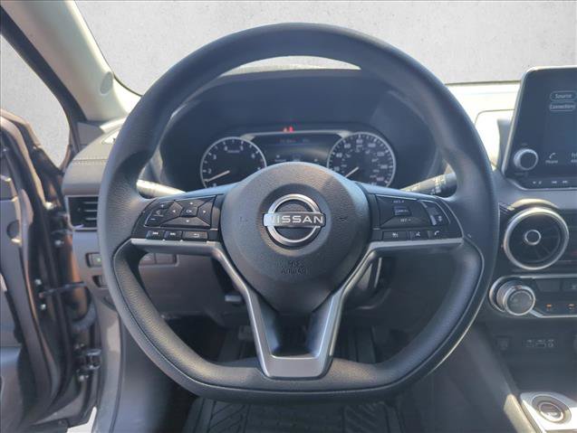 Used 2025 Nissan Sentra SV FWD image 13