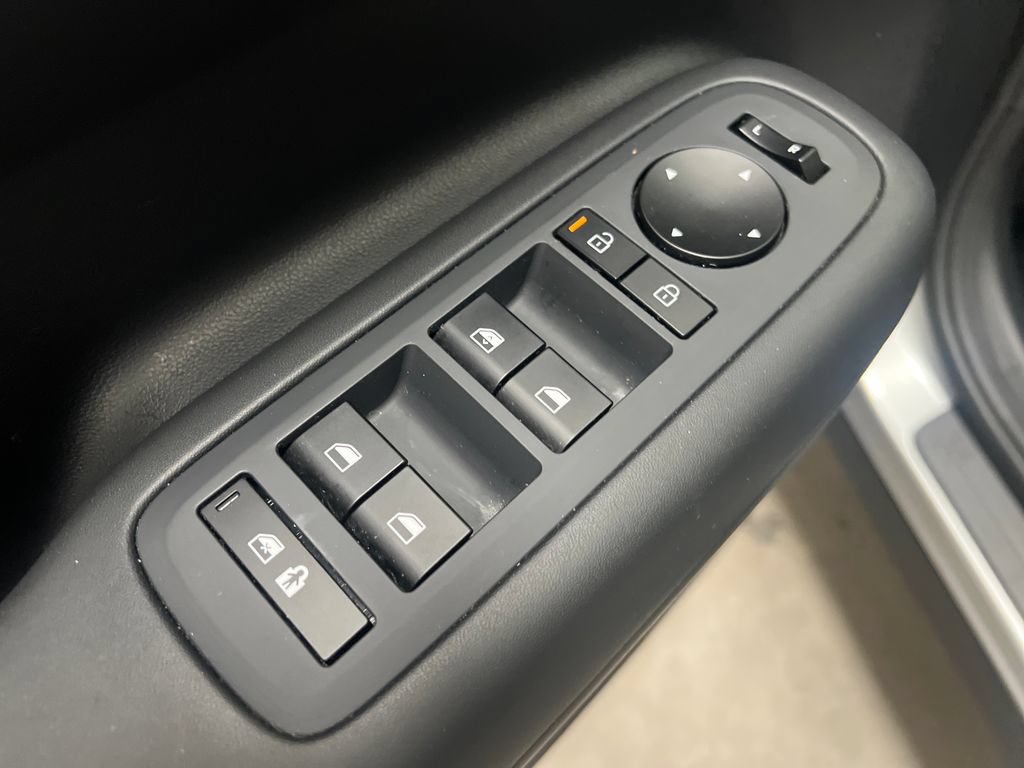 Used 2026 Hyundai Santa Fe SE FWD image 14