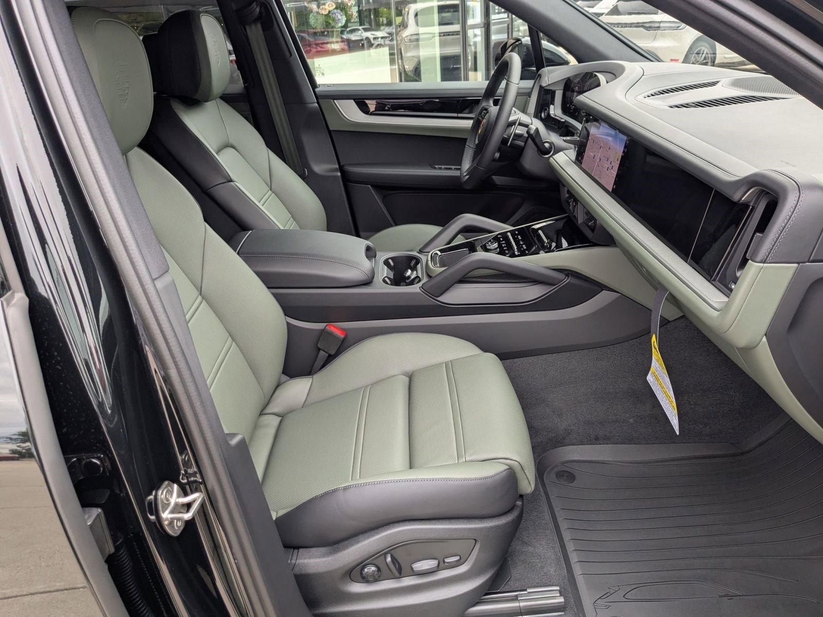 New 2026 Porsche Cayenne S AWD/4WD image 23