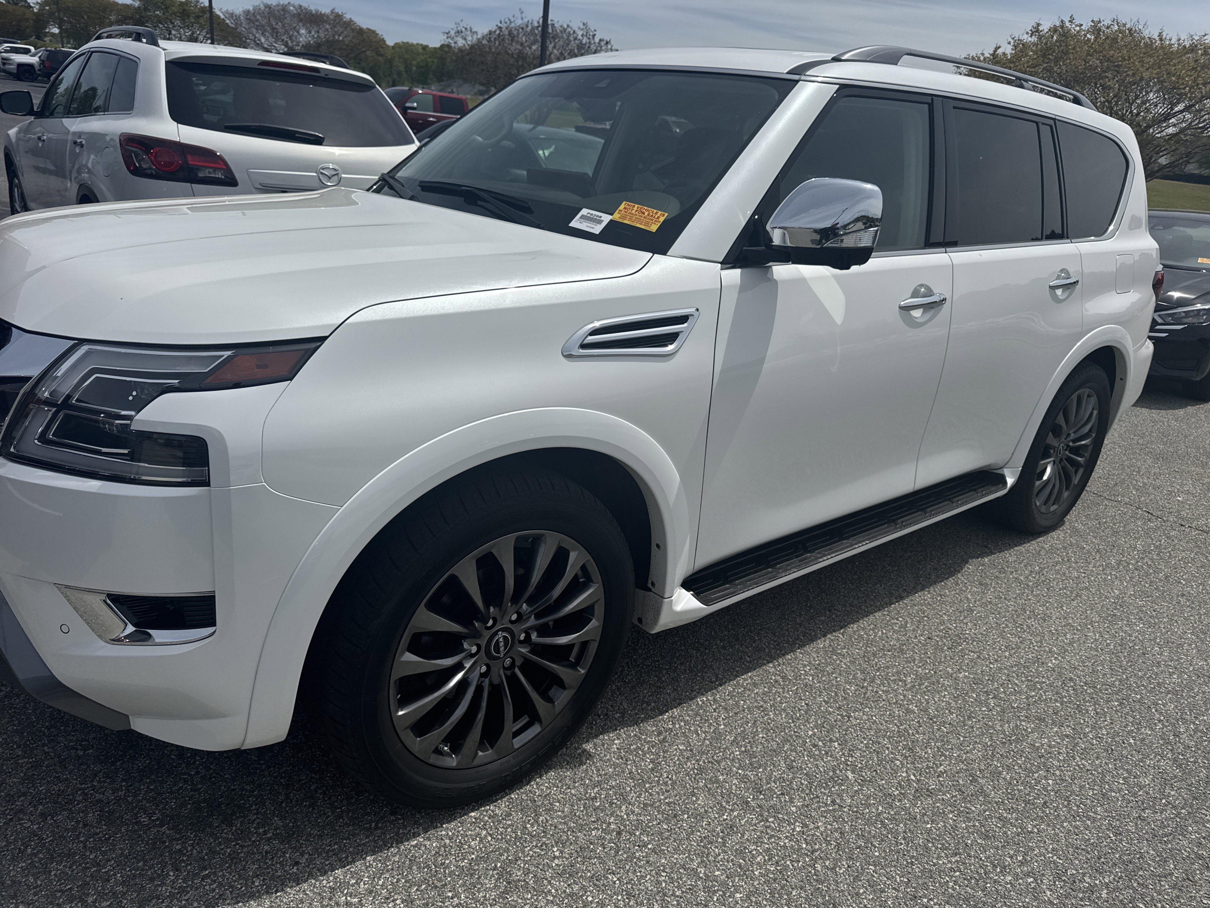 Used 2023 Nissan Armada Platinum w/ Captain's Chairs Package image 5