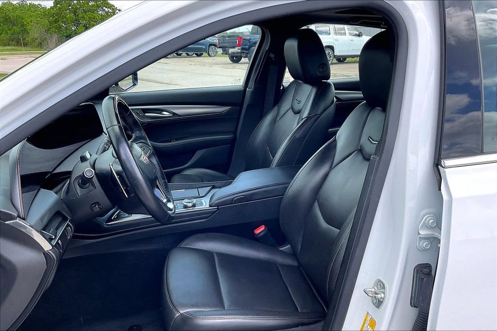 Used 2025 Cadillac CT5 Premium Luxury RWD image 18